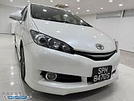 Toyota Wish 1.8 CVT Elegance 2016 White Push Start